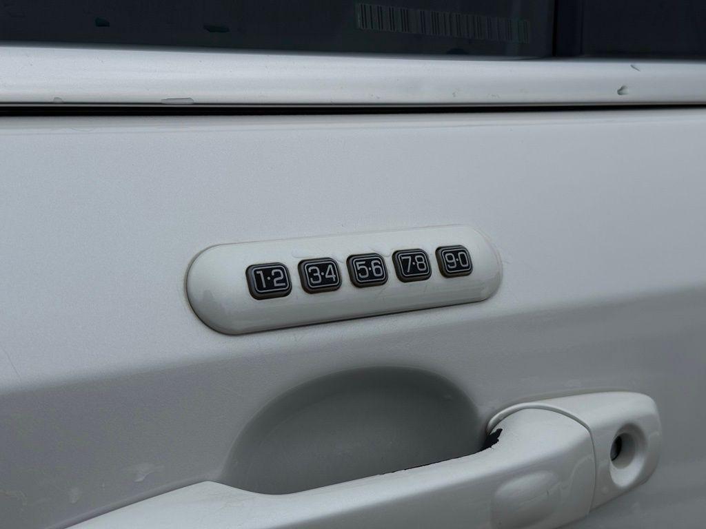 used 2013 Ford Edge car, priced at $5,896