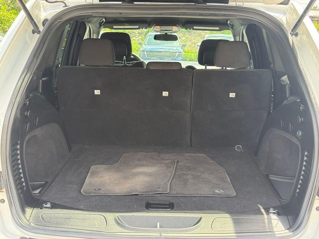 used 2018 Jeep Grand Cherokee car, priced at $18,411