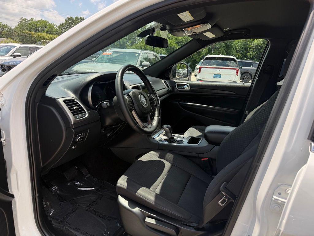 used 2018 Jeep Grand Cherokee car, priced at $18,411