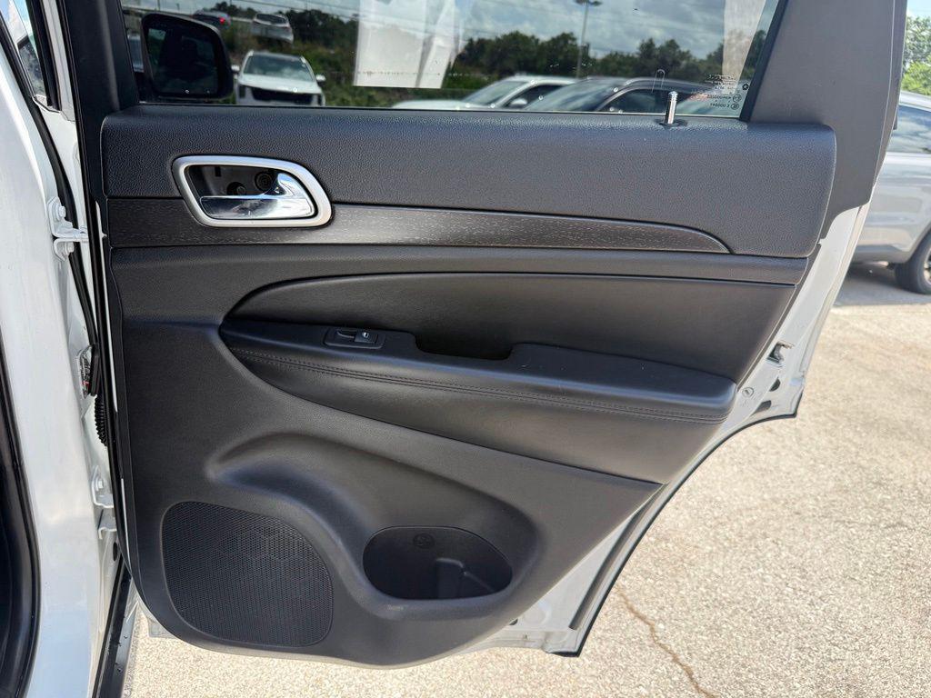 used 2018 Jeep Grand Cherokee car, priced at $18,411