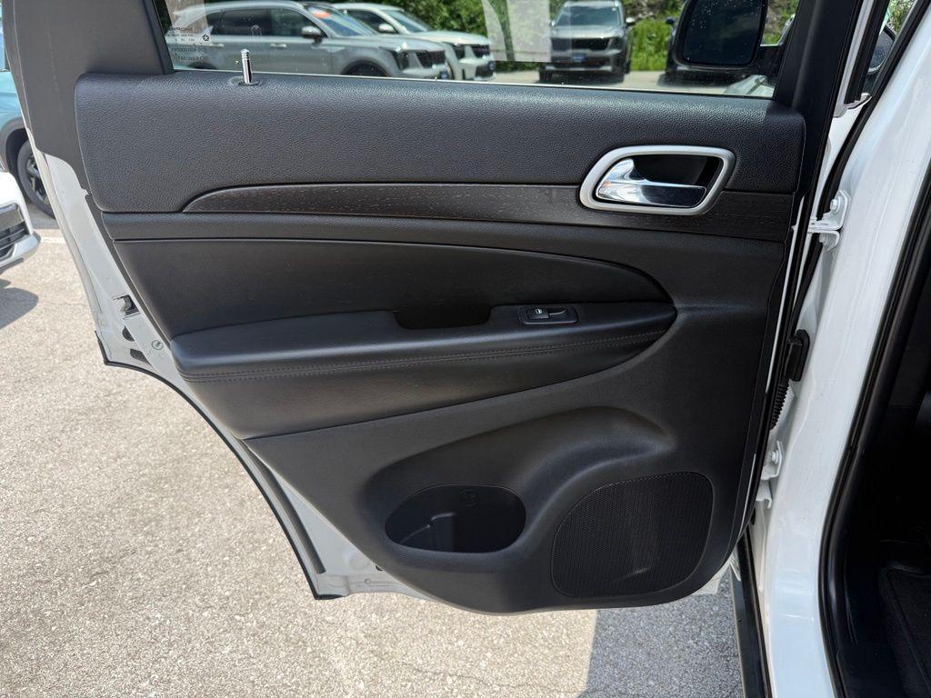 used 2018 Jeep Grand Cherokee car, priced at $18,411