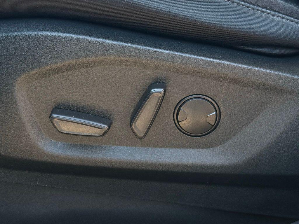 used 2022 Ford Edge car, priced at $19,641