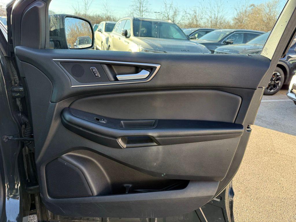 used 2022 Ford Edge car, priced at $19,641