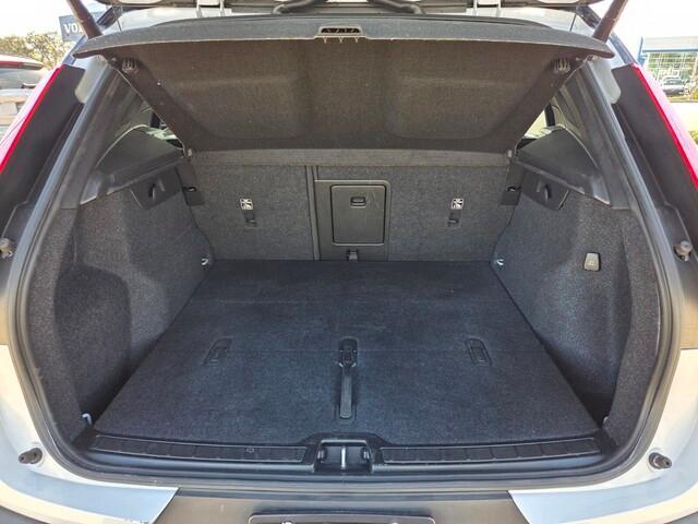 used 2021 Volvo XC40 car, priced at $22,795