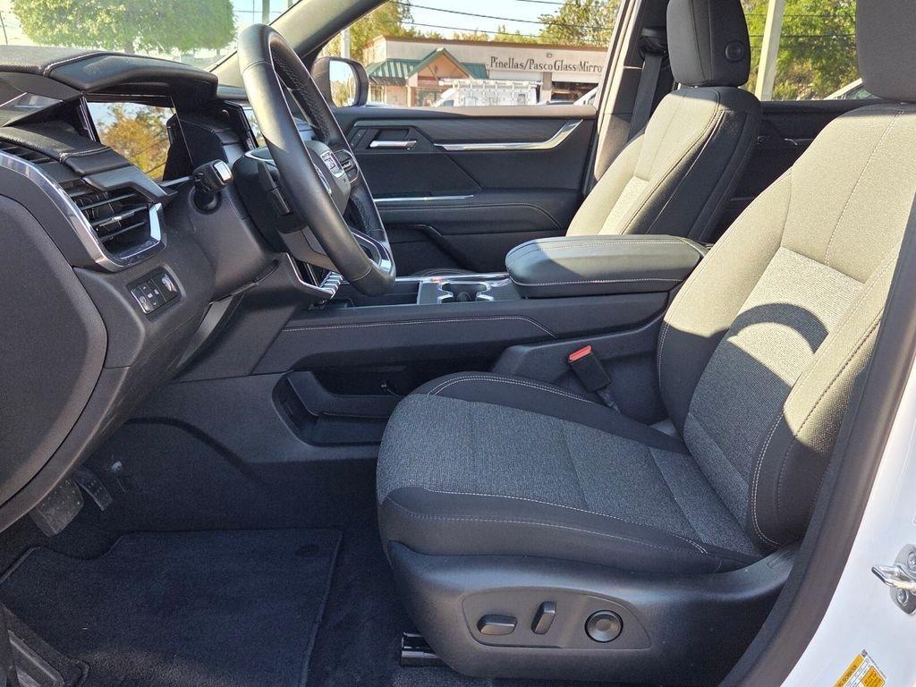 used 2025 GMC Acadia car, priced at $35,300