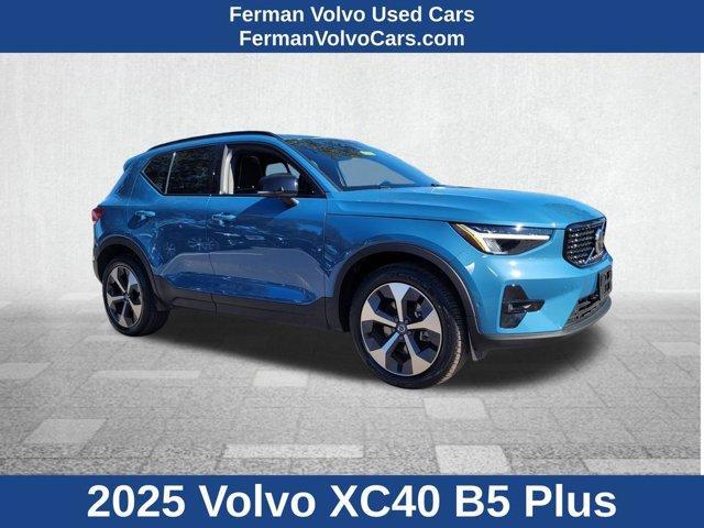 used 2025 Volvo XC40 car, priced at $30,197
