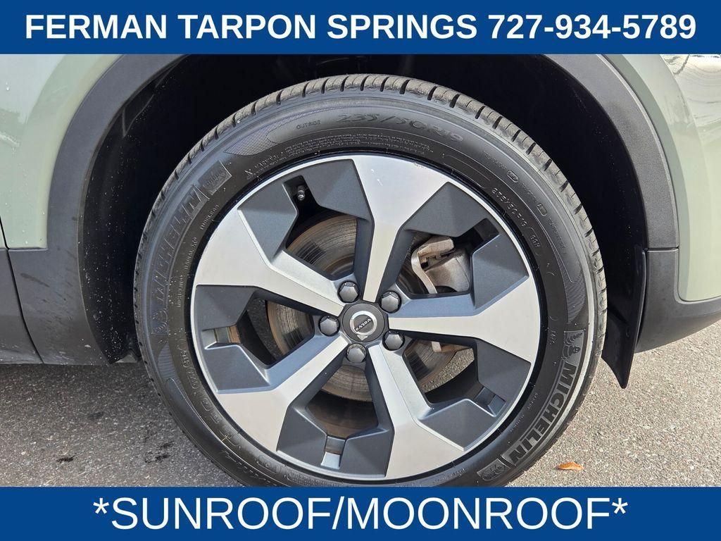 used 2023 Volvo XC40 car, priced at $27,627