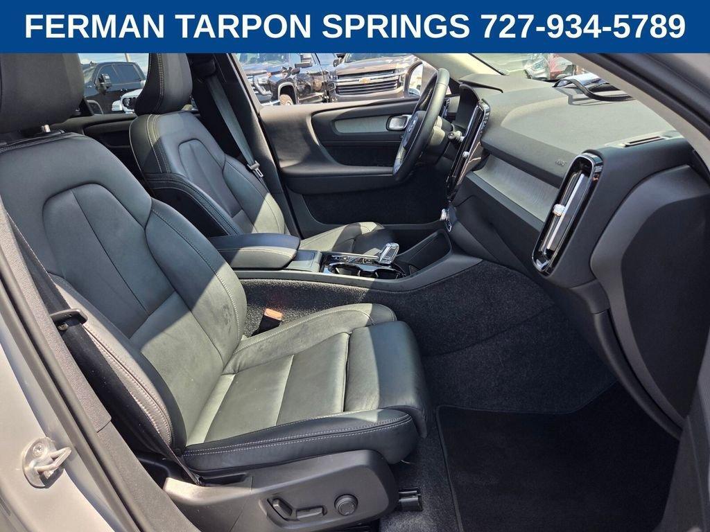 used 2025 Volvo XC40 car, priced at $32,151