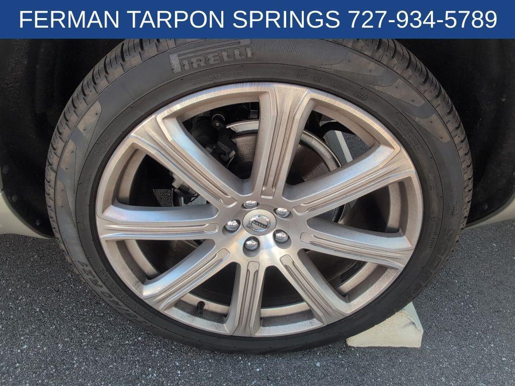 used 2018 Volvo XC90 car, priced at $24,223