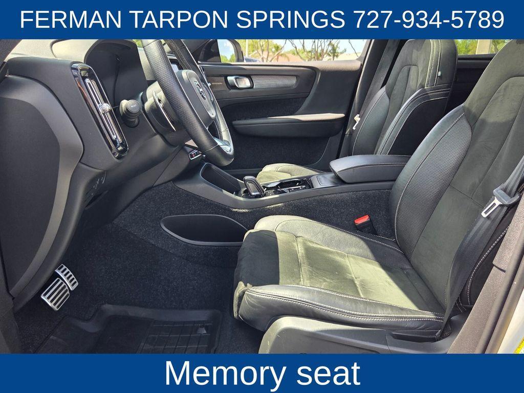 used 2020 Volvo XC40 car, priced at $23,521