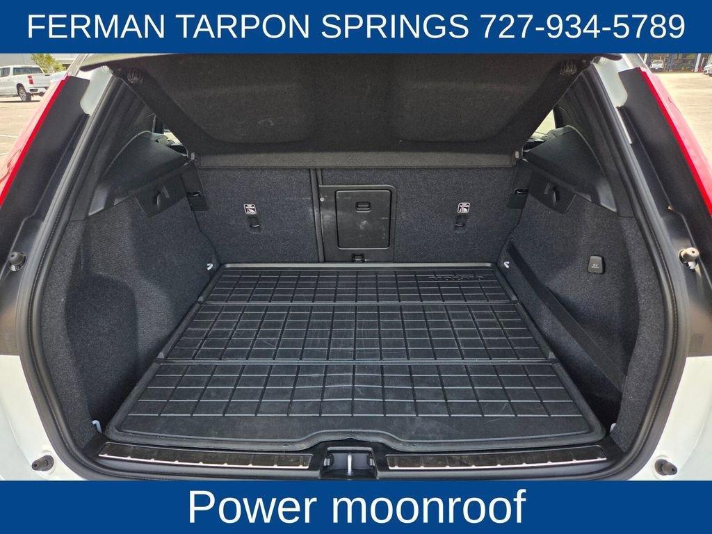 used 2020 Volvo XC40 car, priced at $25,000