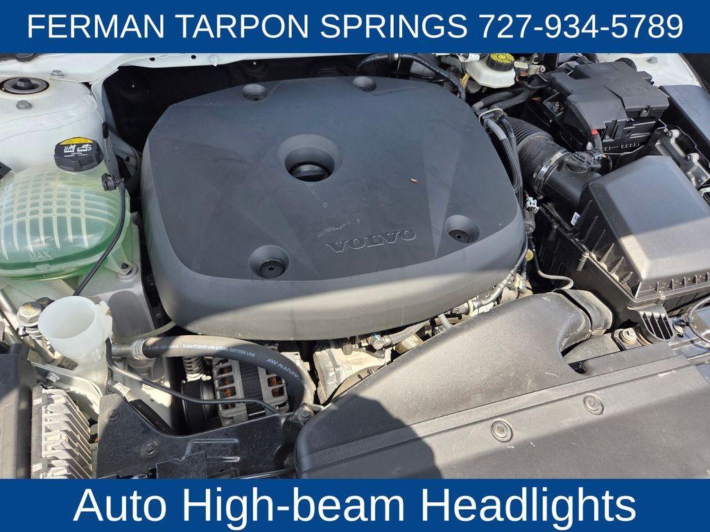 used 2020 Volvo XC40 car, priced at $23,521