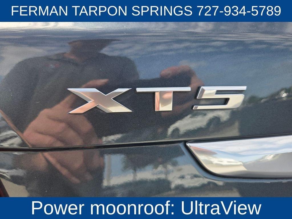 used 2021 Cadillac XT5 car, priced at $23,550