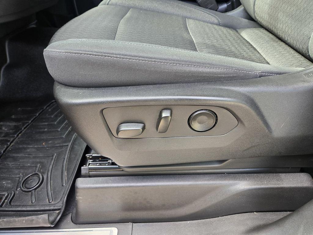 used 2022 Chevrolet Silverado 1500 car, priced at $33,977