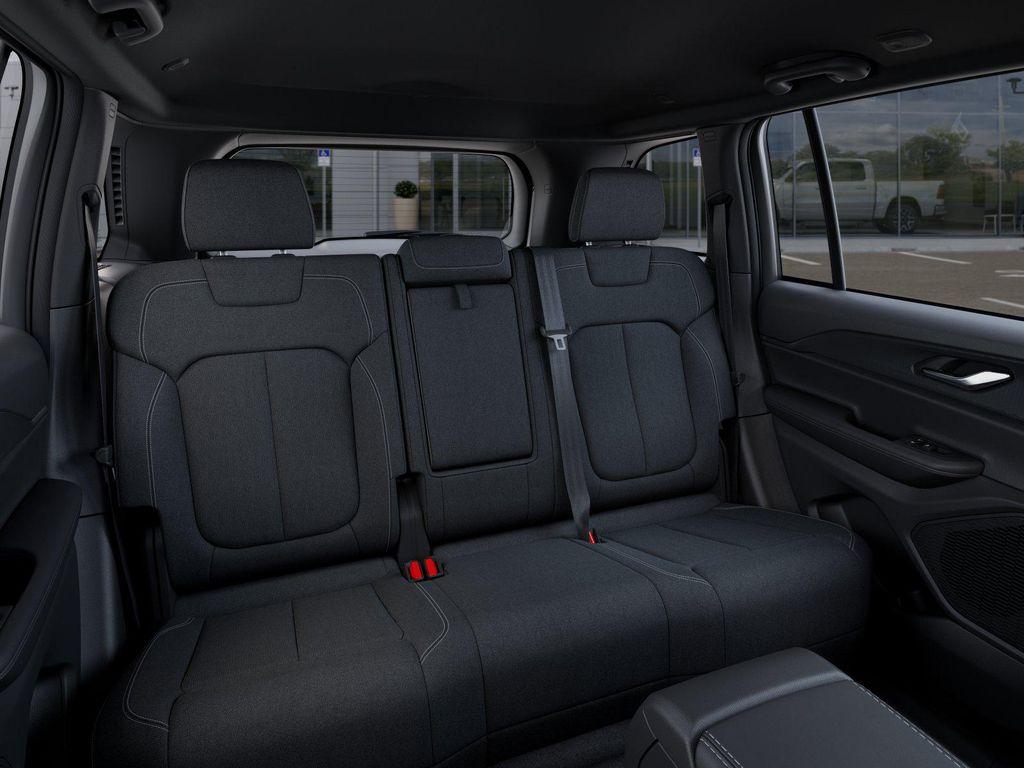 new 2026 Jeep Grand Cherokee car, priced at $42,160