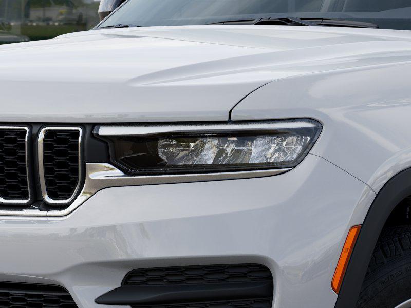 new 2026 Jeep Grand Cherokee car, priced at $42,160