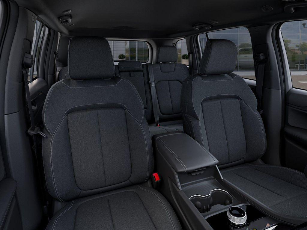 new 2026 Jeep Grand Cherokee car, priced at $43,910