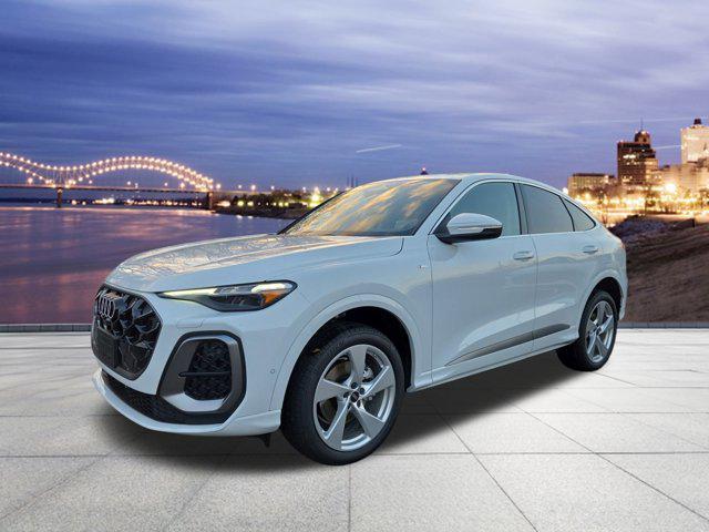new 2025 Audi Q5 car, priced at $61,950