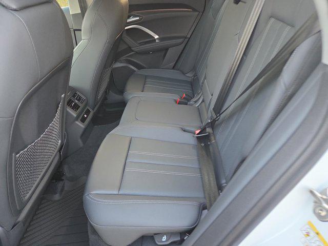 new 2025 Audi Q5 car, priced at $61,950