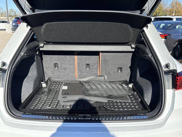 used 2025 Audi Q3 car