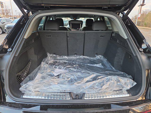 new 2025 Audi Q5 car, priced at $58,900