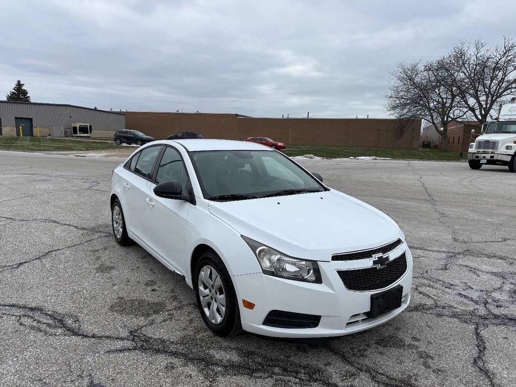 used 2013 Chevrolet Cruze car, priced at $2,995