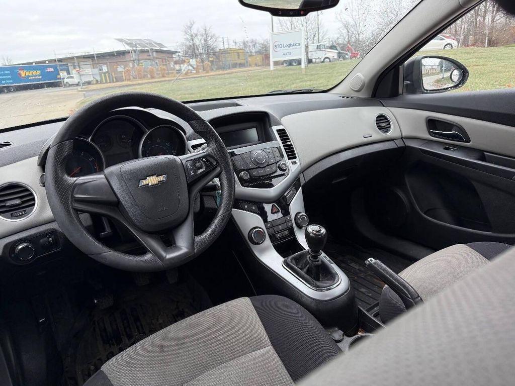 used 2013 Chevrolet Cruze car, priced at $2,995