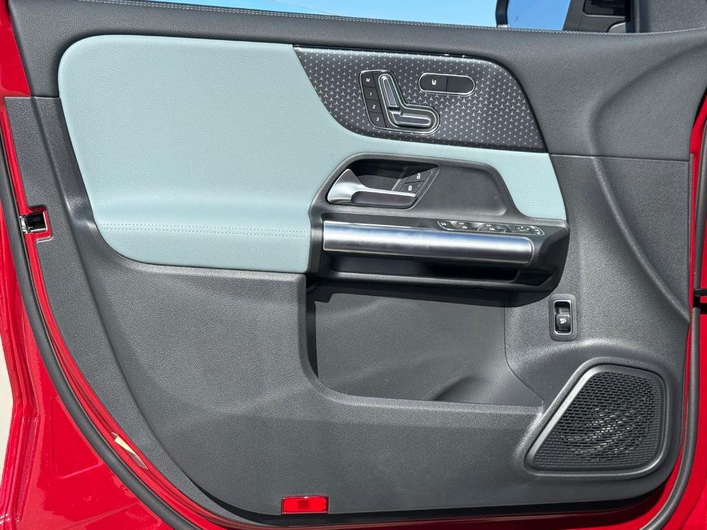 new 2026 Mercedes-Benz GLA 250 car, priced at $45,680