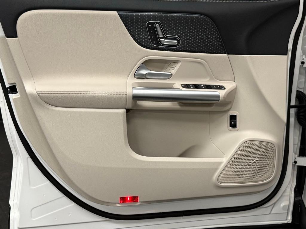 used 2025 Mercedes-Benz GLA 250 car, priced at $37,797