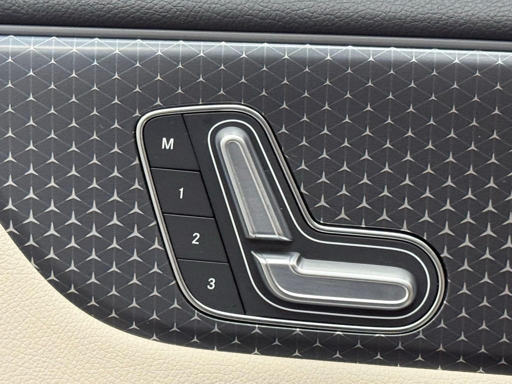 used 2025 Mercedes-Benz GLA 250 car, priced at $37,797