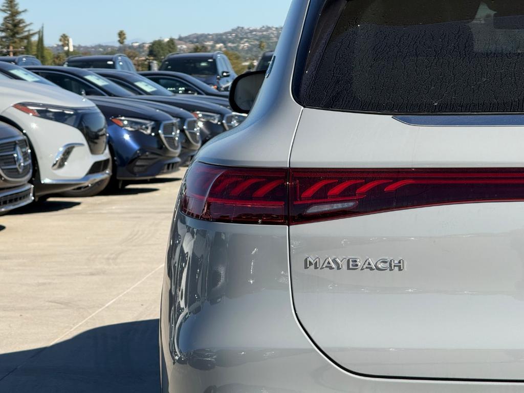 new 2025 Mercedes-Benz Maybach EQS 680 car, priced at $205,350