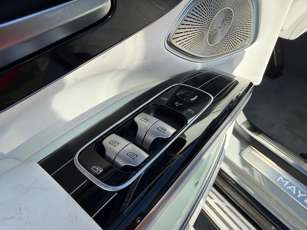 new 2025 Mercedes-Benz Maybach EQS 680 car, priced at $205,350