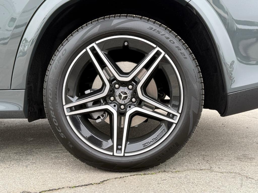 new 2026 Mercedes-Benz GLS 450 car, priced at $97,100