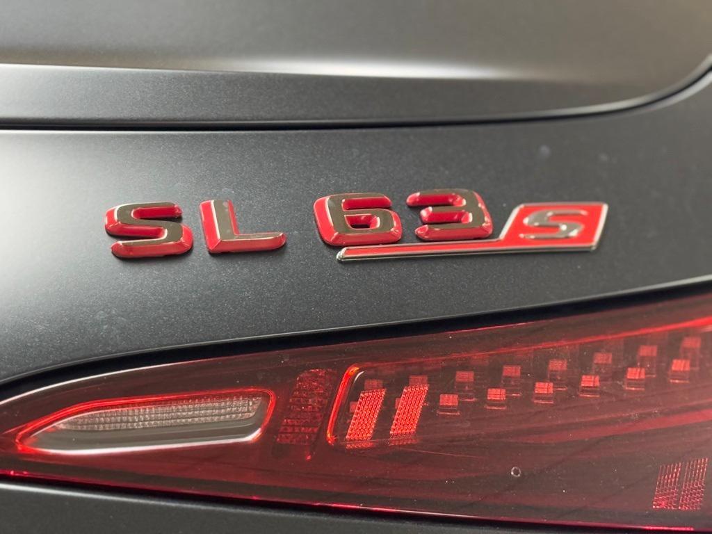 new 2025 Mercedes-Benz AMG SL 63 car, priced at $231,405