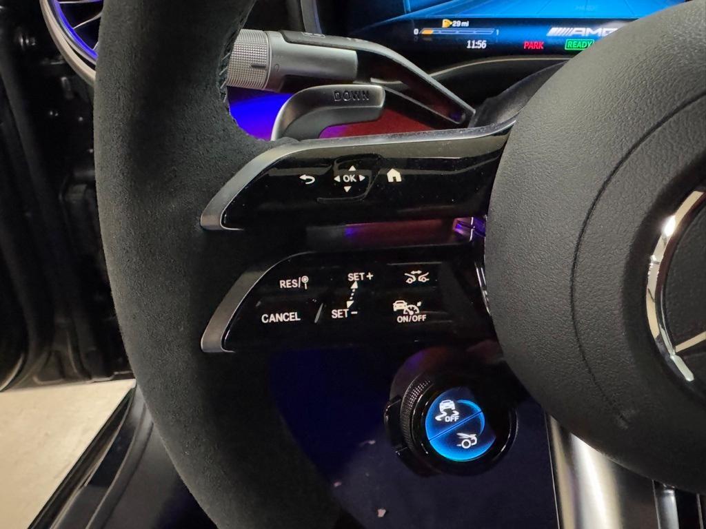 new 2025 Mercedes-Benz AMG SL 63 car, priced at $231,405