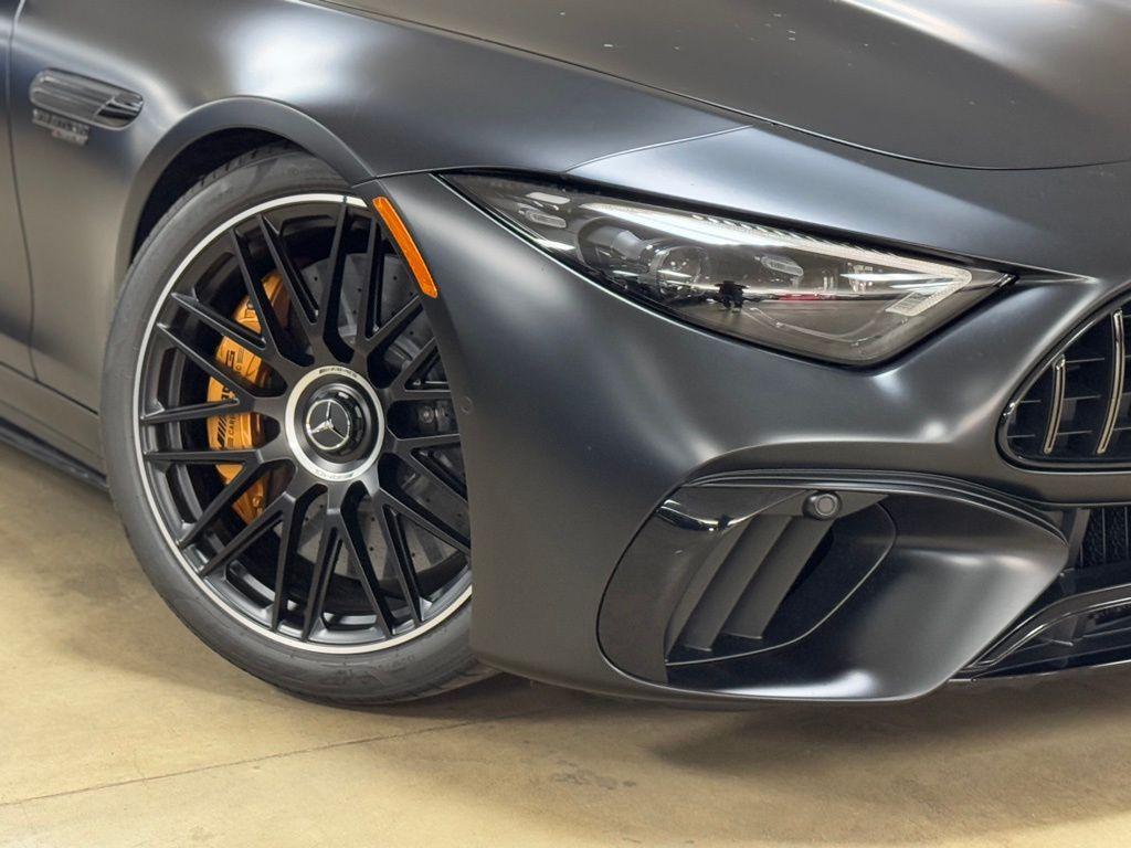 new 2025 Mercedes-Benz AMG SL 63 car, priced at $231,405