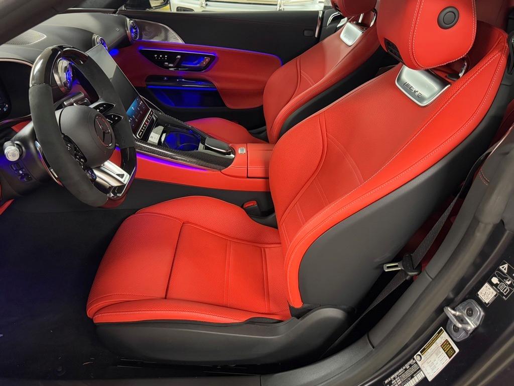 new 2025 Mercedes-Benz AMG SL 63 car, priced at $231,405