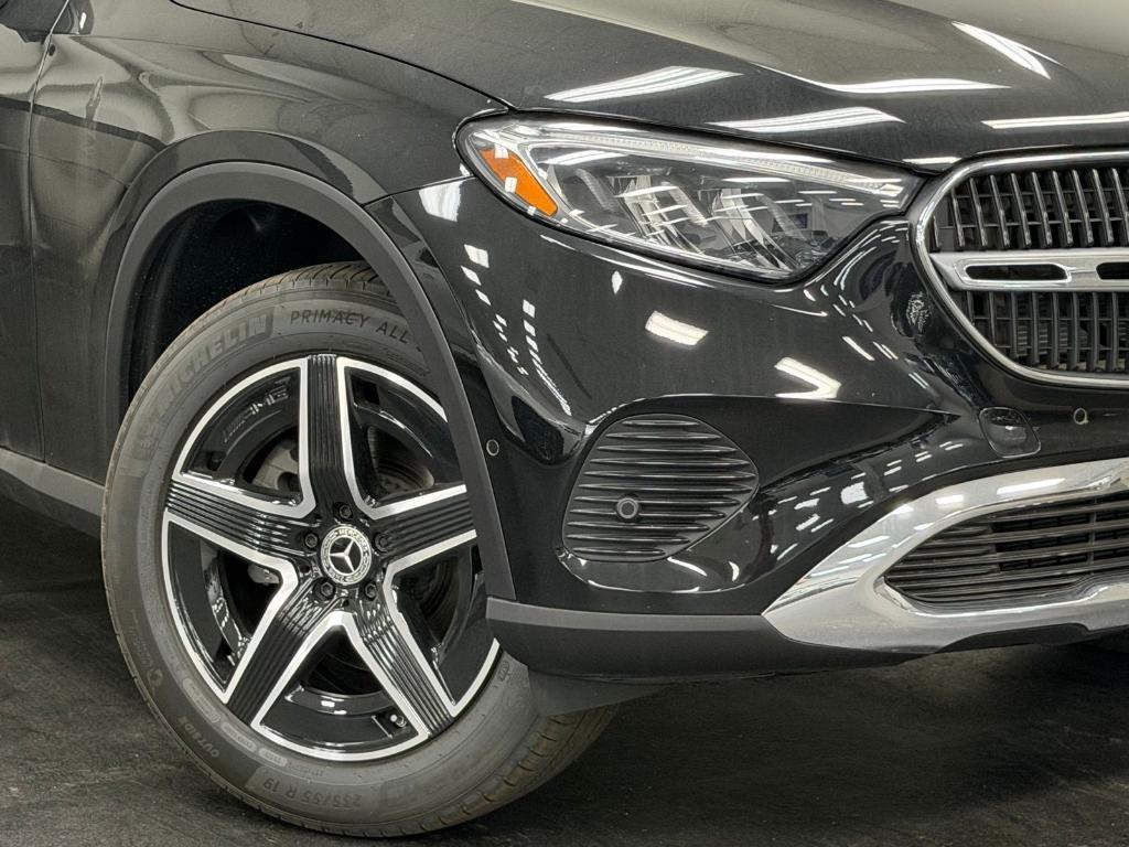 new 2026 Mercedes-Benz GLC 300 car, priced at $58,390