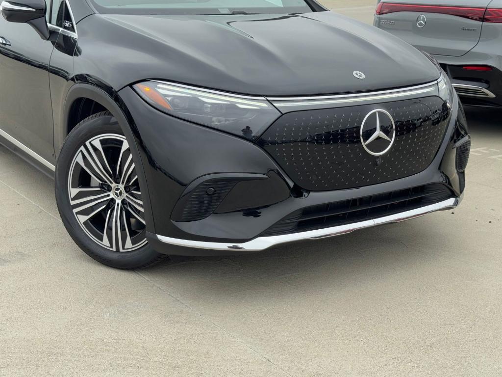 new 2026 Mercedes-Benz EQS 400 car, priced at $91,300