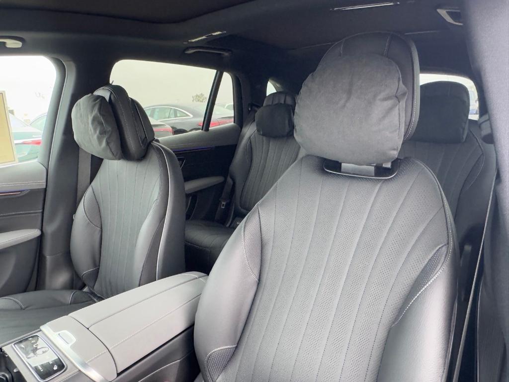 new 2026 Mercedes-Benz EQS 400 car, priced at $91,300