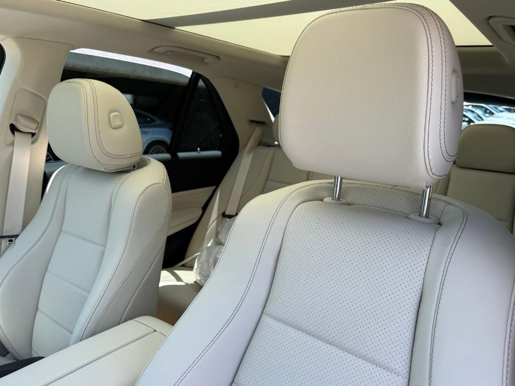 new 2026 Mercedes-Benz GLE 450 car, priced at $78,400