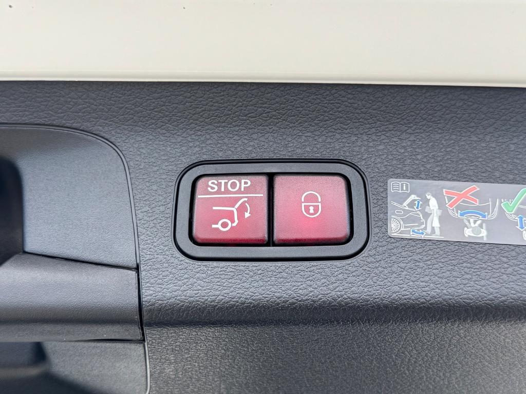 new 2025 Mercedes-Benz AMG GLS 63 car, priced at $160,715