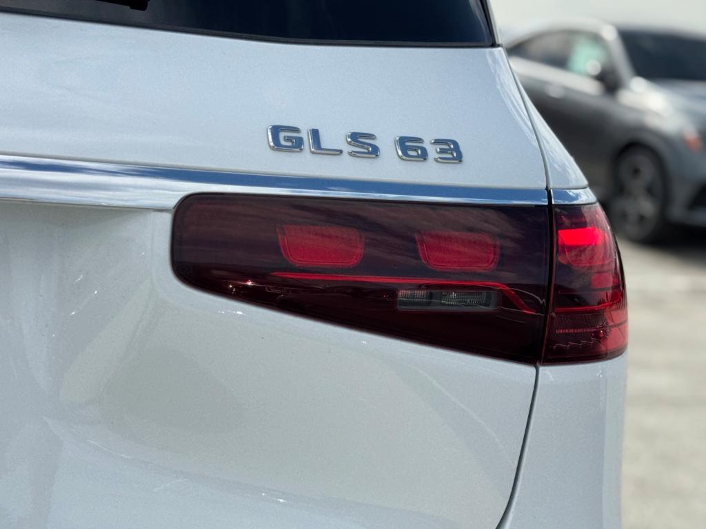new 2025 Mercedes-Benz AMG GLS 63 car, priced at $160,715