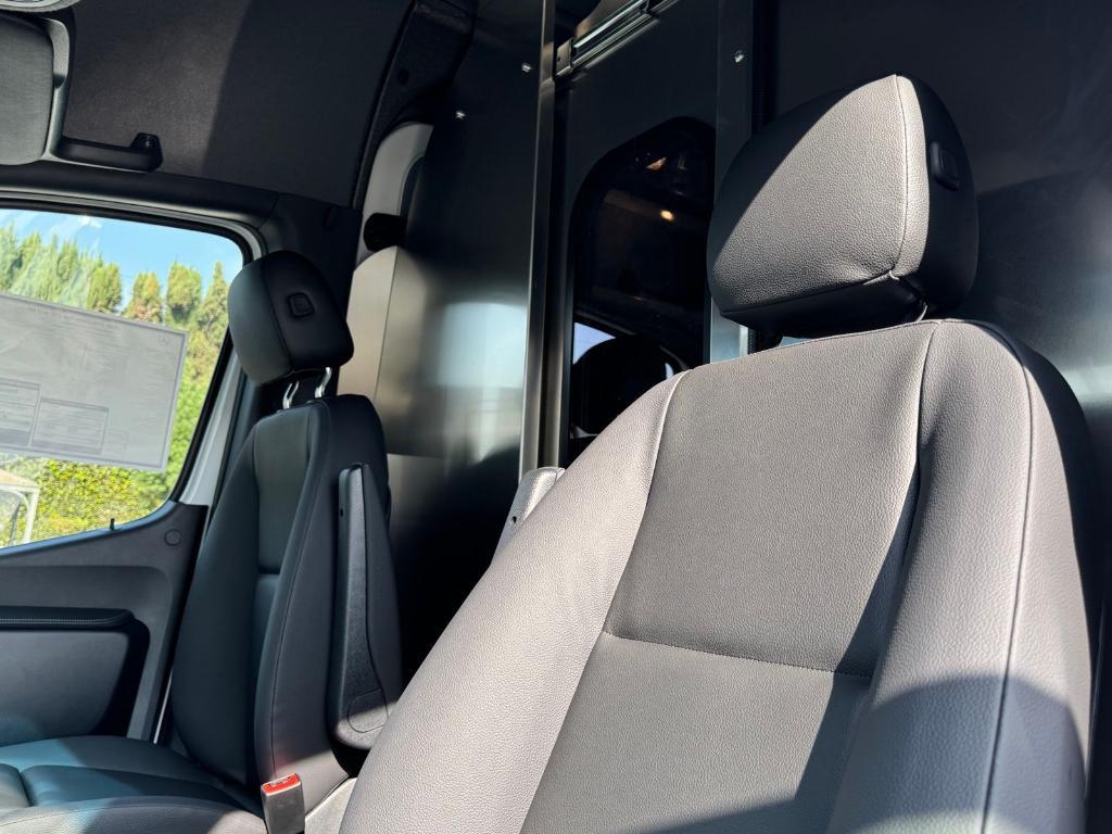new 2026 Mercedes-Benz Sprinter 2500 car, priced at $78,617