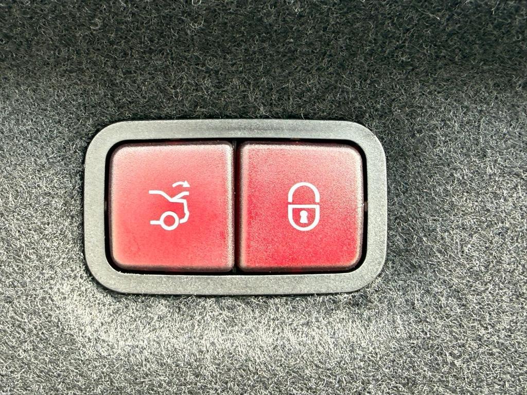 new 2025 Mercedes-Benz AMG SL 43 car, priced at $117,520