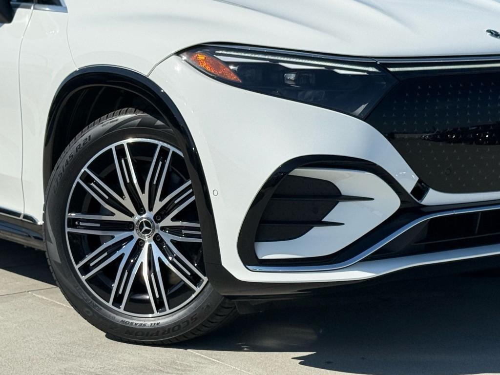 new 2026 Mercedes-Benz EQS 550 car, priced at $115,353