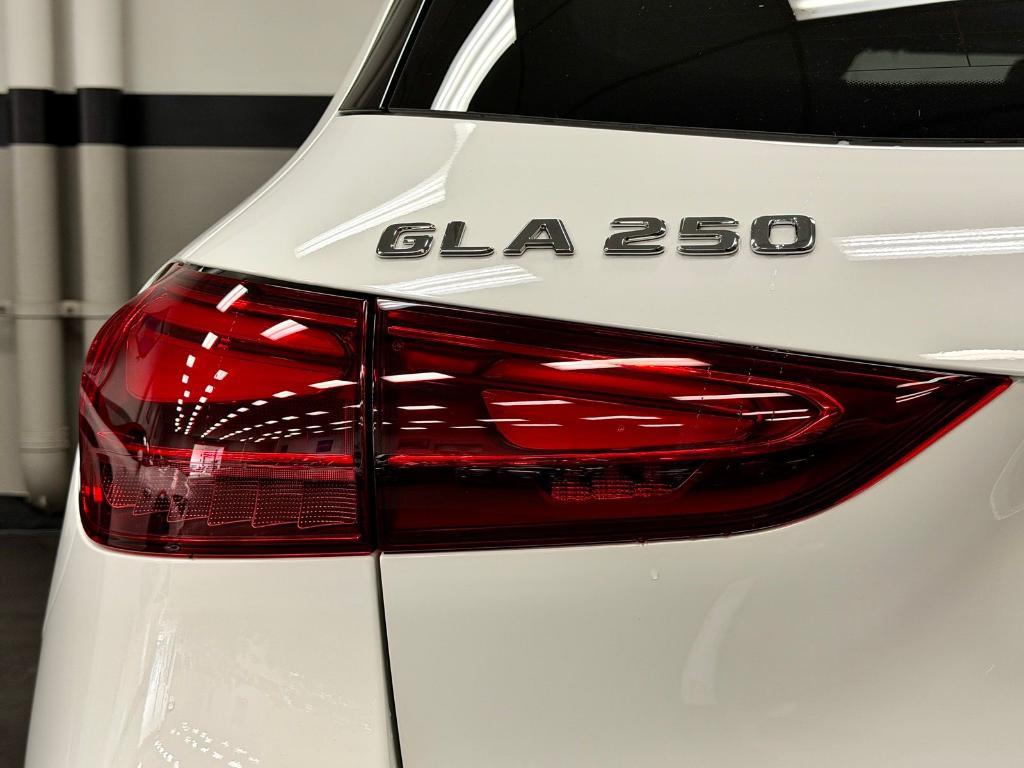 used 2026 Mercedes-Benz GLA 250 car, priced at $43,518