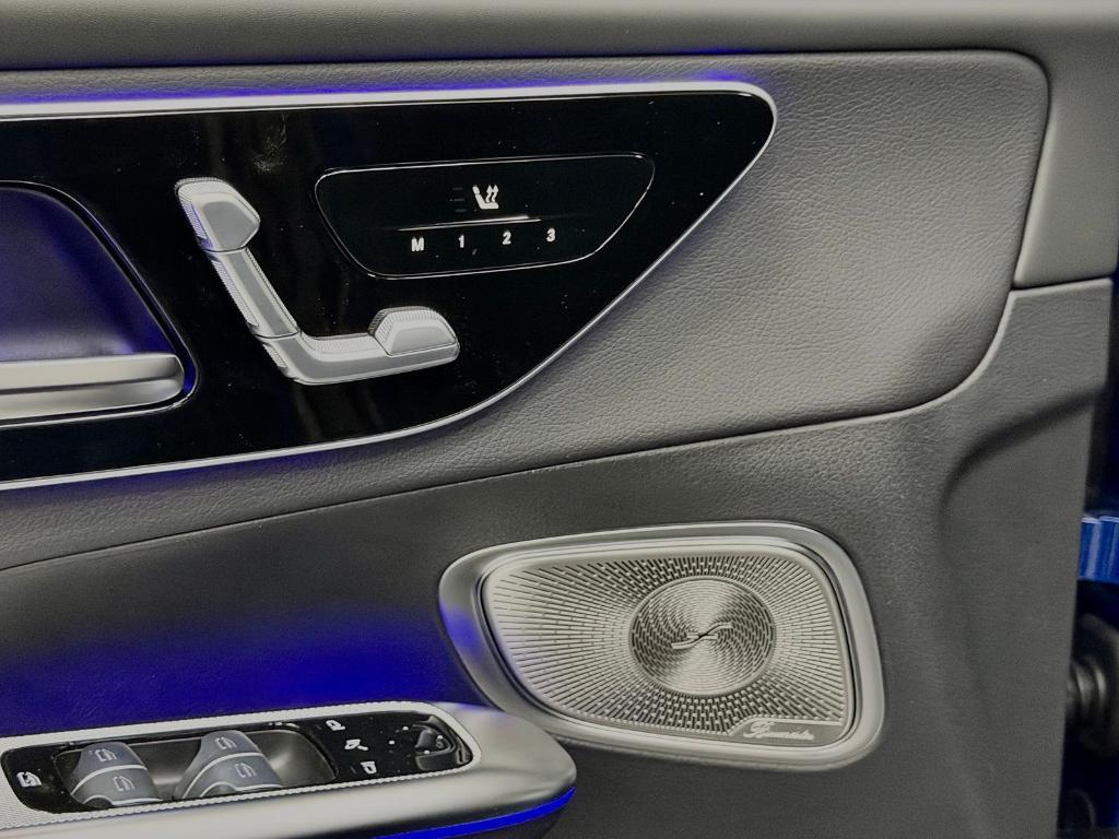 new 2026 Mercedes-Benz GLC 300 car, priced at $61,365