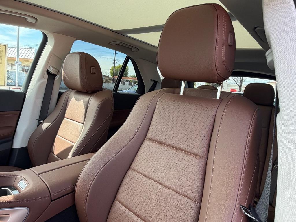 new 2026 Mercedes-Benz GLE 450 car, priced at $75,690