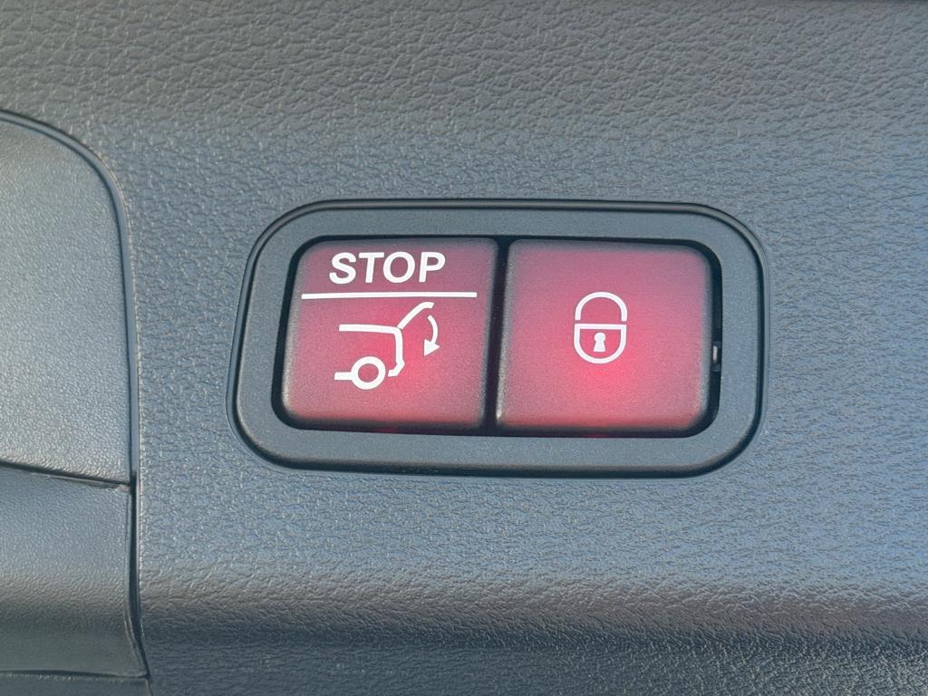 new 2024 Mercedes-Benz AMG GLS 63 car, priced at $153,000